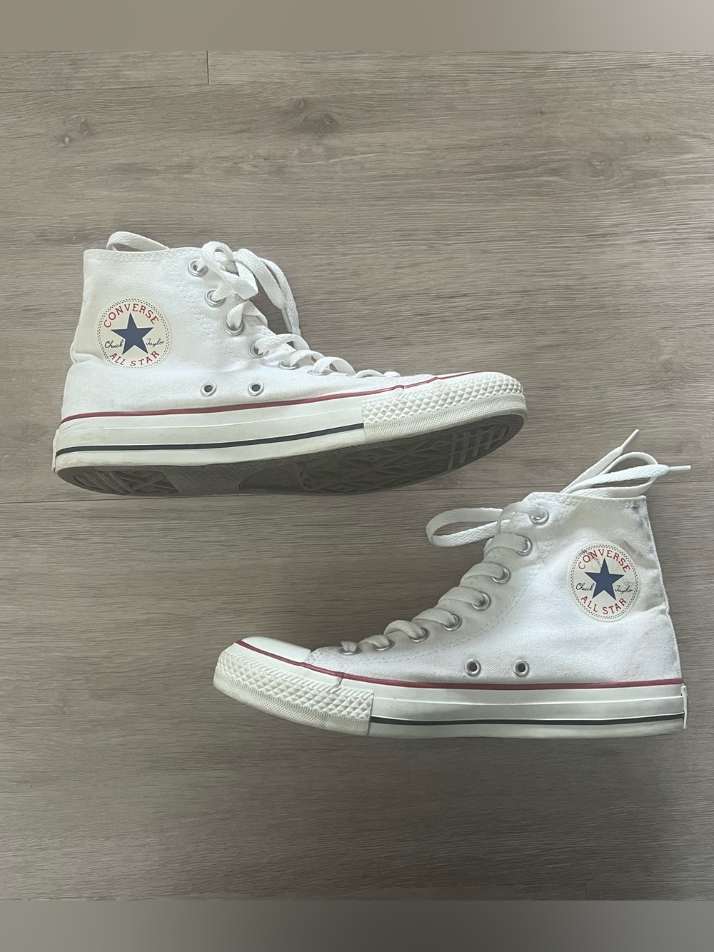 8.5 Converse Chuck Taylor All Star High Top White Sneakers